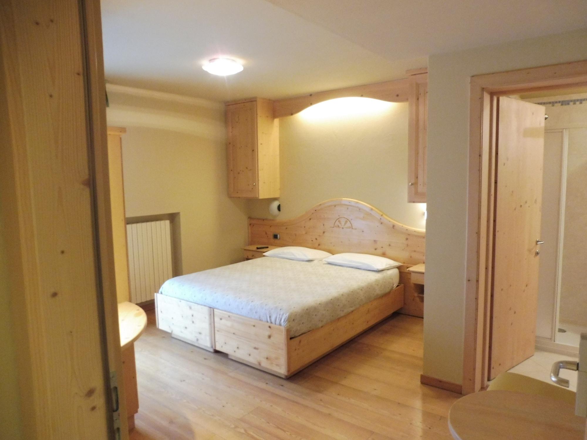Hotel Valeria Livigno Exterior photo