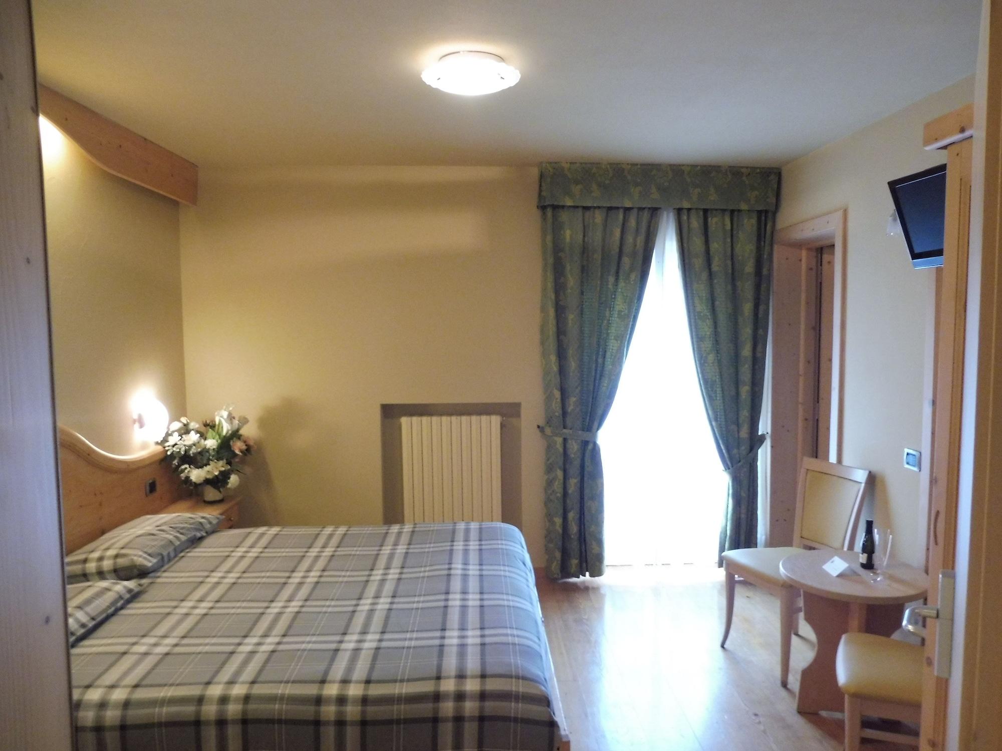 Hotel Valeria Livigno Exterior photo
