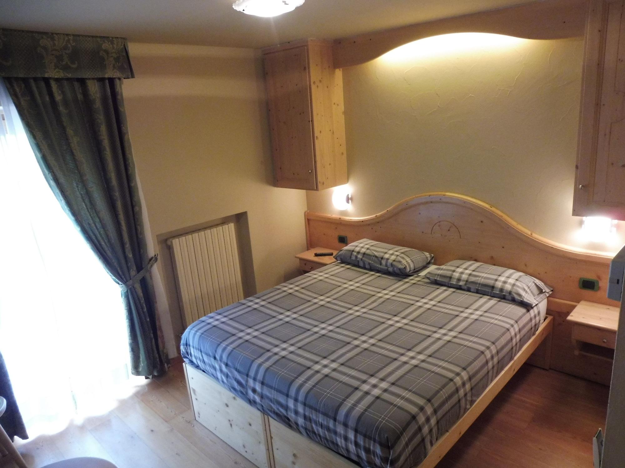 Hotel Valeria Livigno Exterior photo