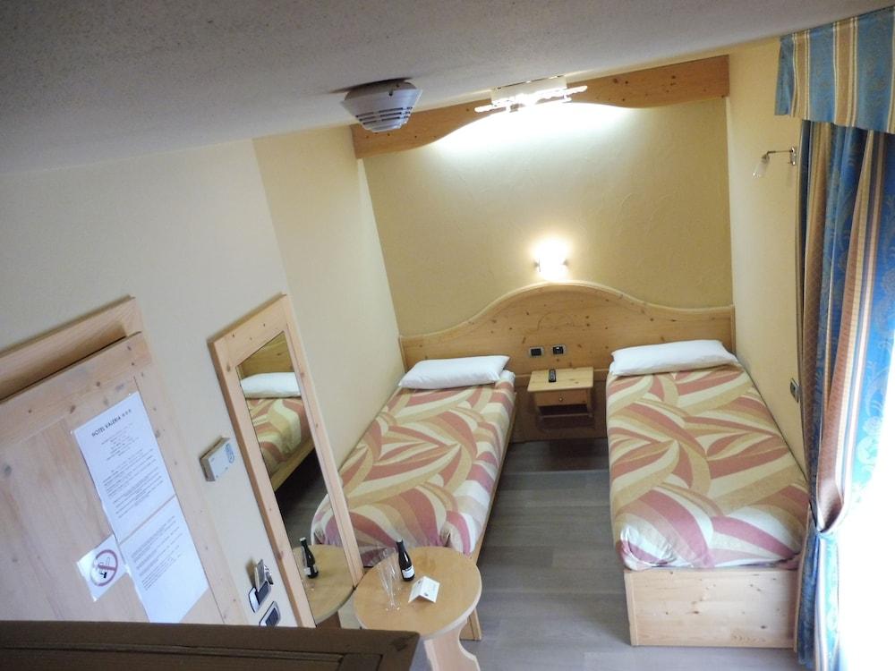 Hotel Valeria Livigno Exterior photo