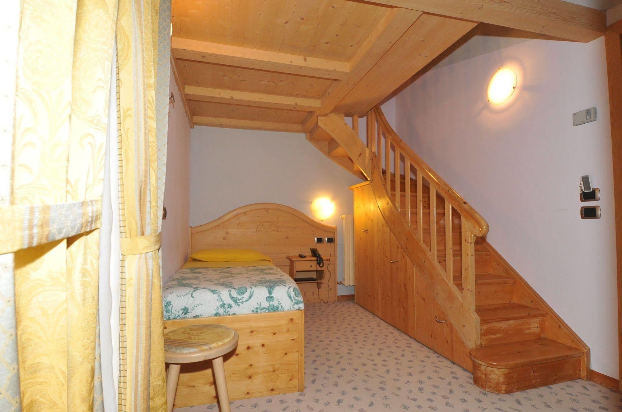 Hotel Valeria Livigno Exterior photo