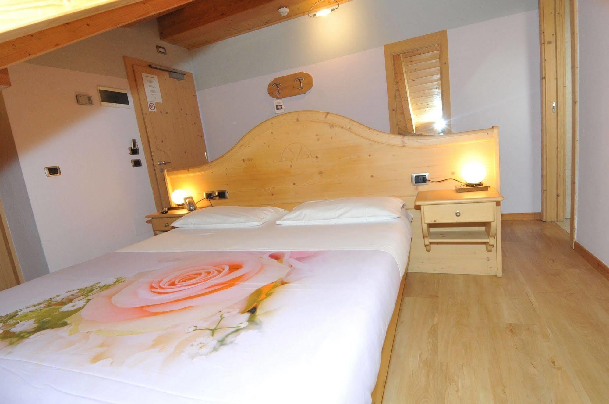 Hotel Valeria Livigno Exterior photo