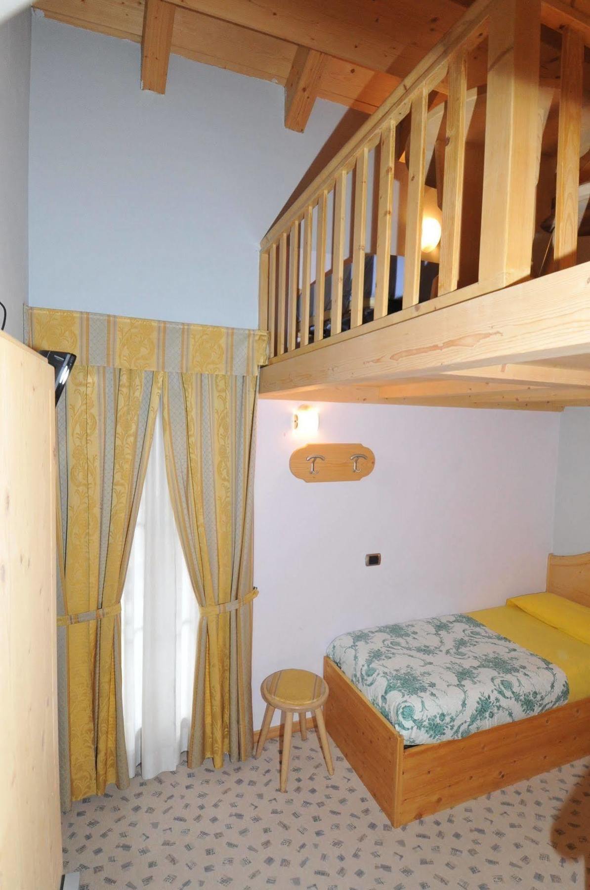 Hotel Valeria Livigno Exterior photo