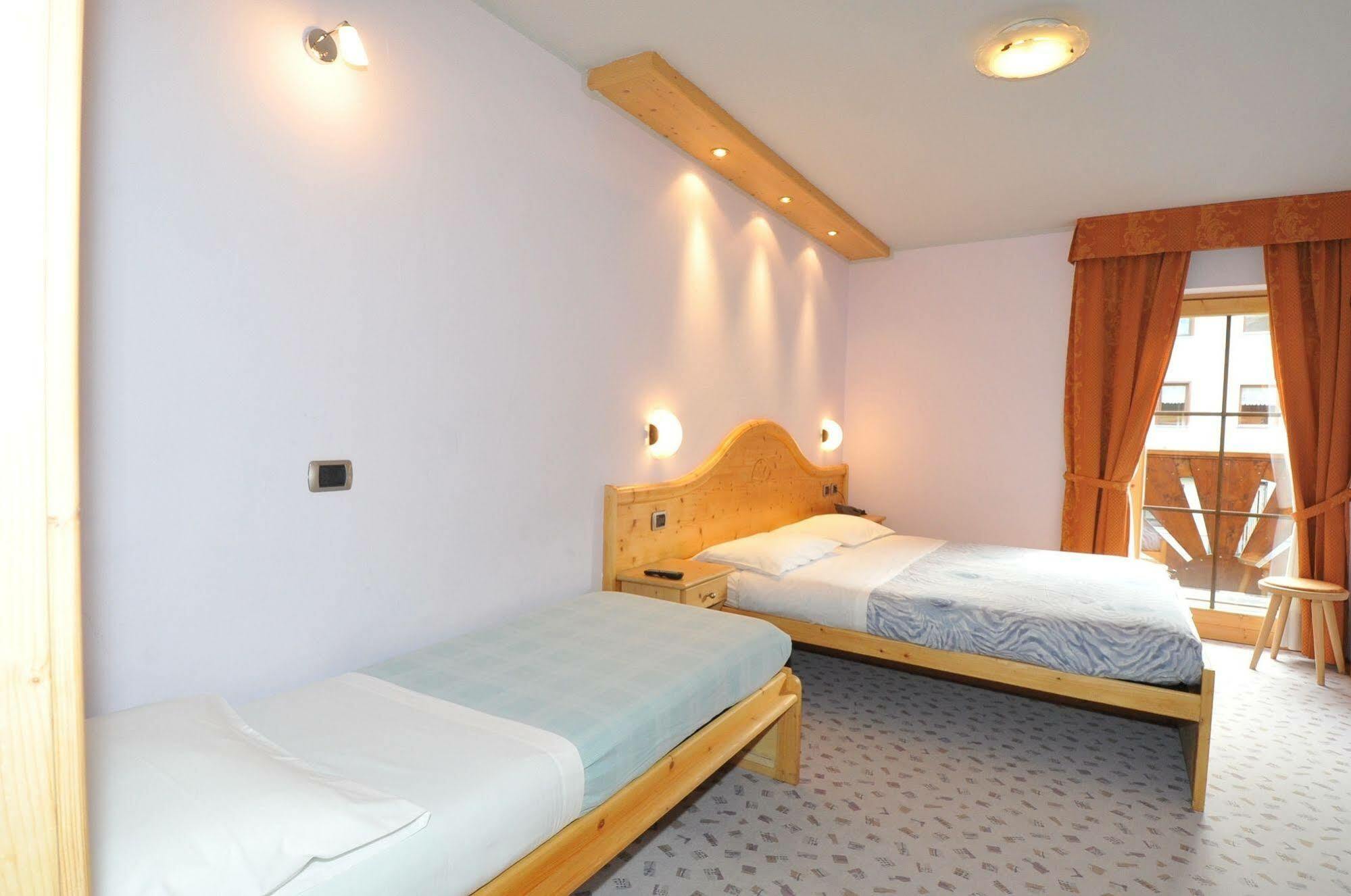 Hotel Valeria Livigno Exterior photo